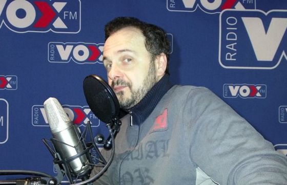 Arkadiusz Jakubik czyta powieść w Vox FM