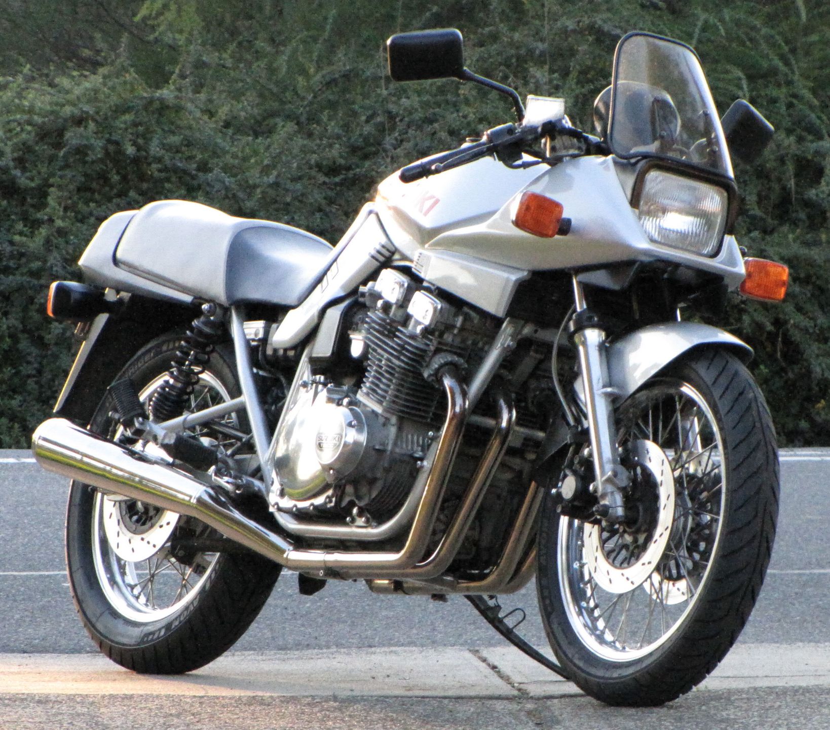Suzuki Katana