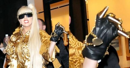Gaga i jej ZŁOTE SZPONY w Japonii... (ZDJECIA)