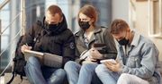Koronawirus. Prosty eksperyment pokazuje, które maseczki są najskuteczniejsze
