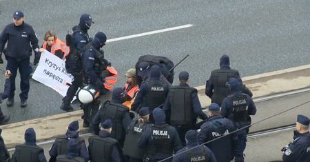 Incydent na Marszu Niepodległości. Interweniowała policja