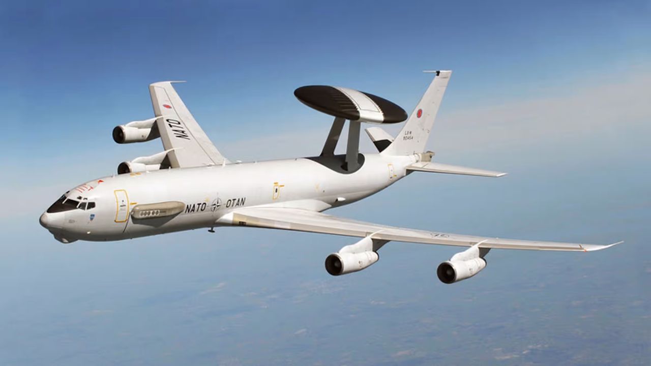 Samolot E-3 Sentry należący do NATO - zdjęcie ilustracyjne