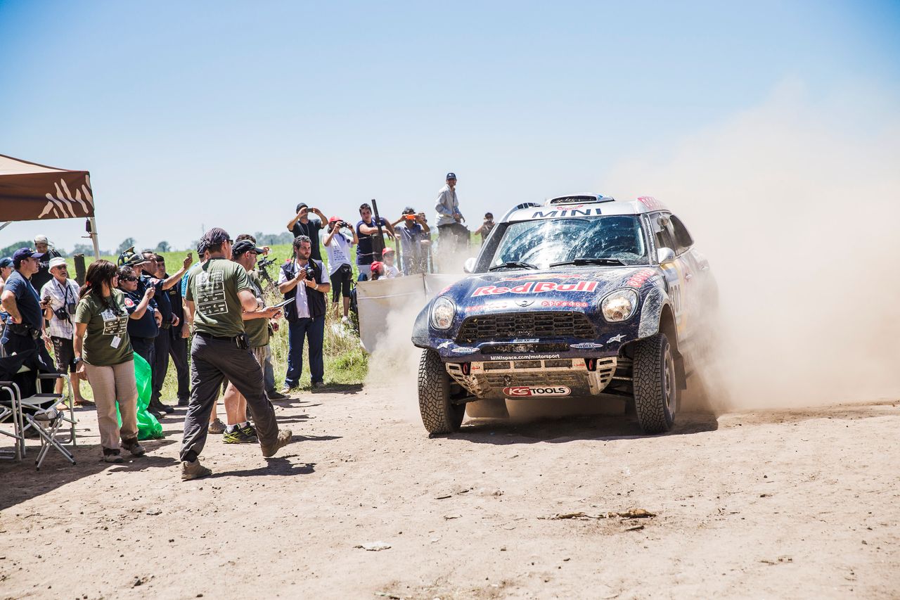 Rajd Dakar 2015 - Terranova liderem, Hołek w czwórce [aktualizacja]