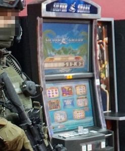 Rozbito grupę przestępczą podejrzaną o organizowanie nielegalnego hazardu