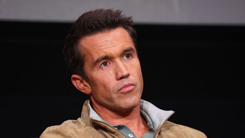 Rob McElhenney jest Amerykaninem z irlandzkimi korzeniami