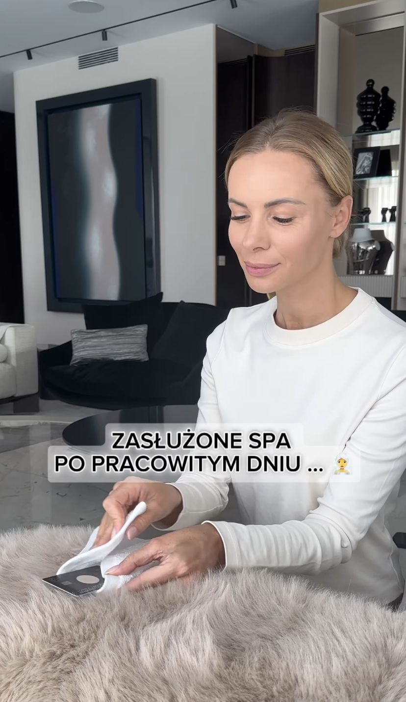 Iza Janachowska zrobiła SPA swojej karcie płatniczej