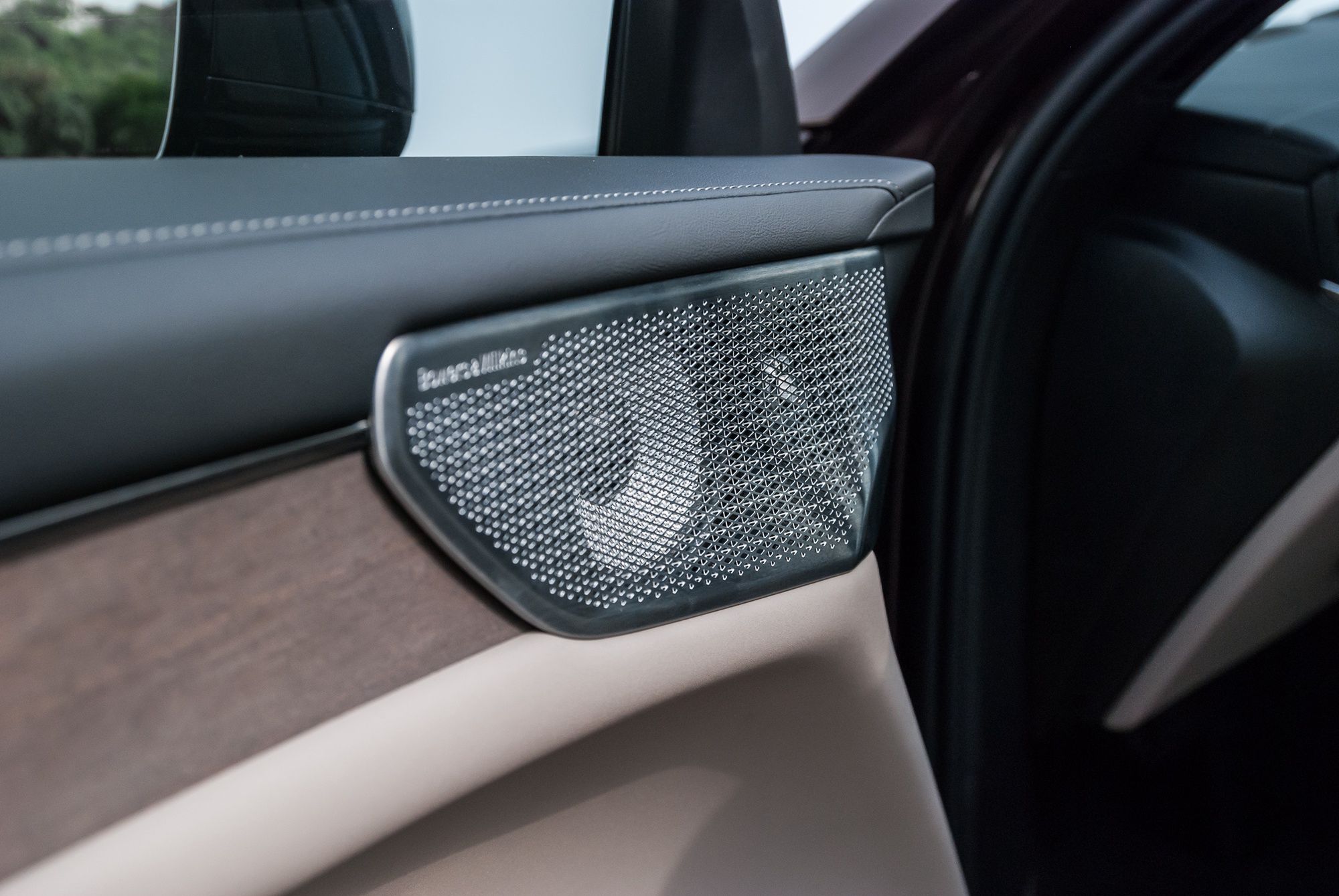 Volvo ES90