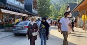 Tatry zalane przez turystów. "Usłyszeć można obce języki"
