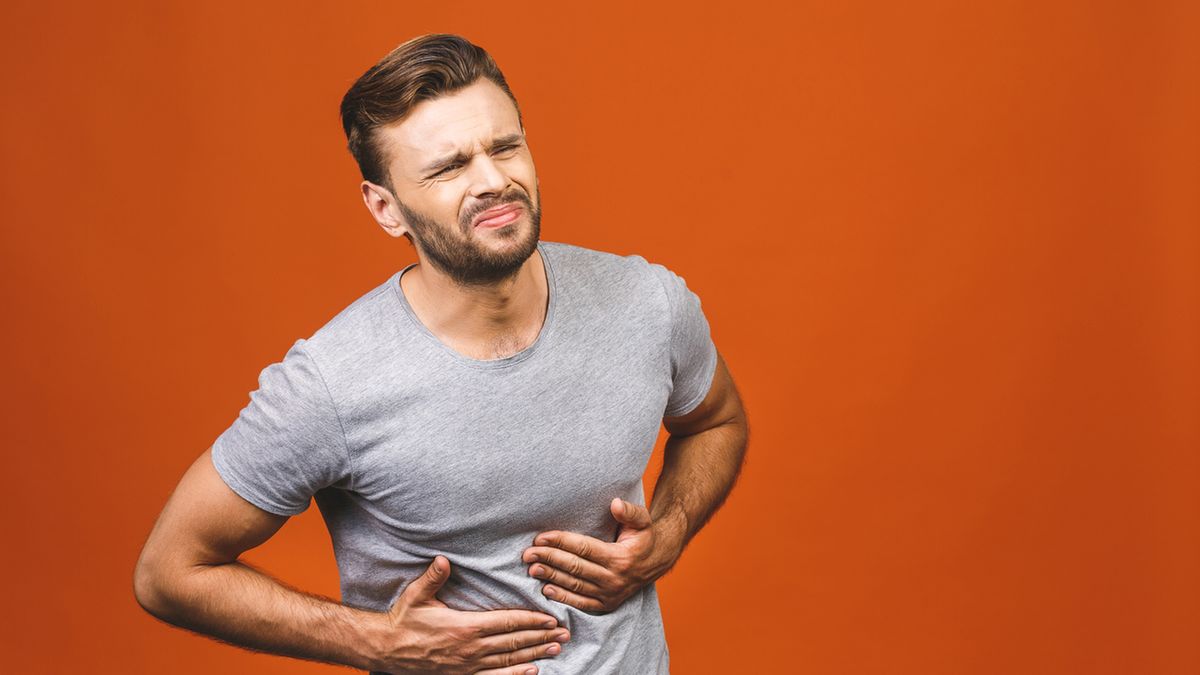 Ból żebra przy dotyku to zwykle objaw złamania, pęknięcia czy stłuczenia.