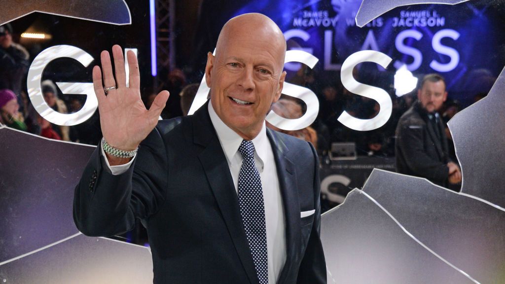 Bruce Willis miał wczesny objaw demencji. Został przeoczony