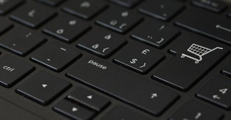 Popularny sklep internetowy z zarzutami UOKiK! Robiłeś tam zakupy?