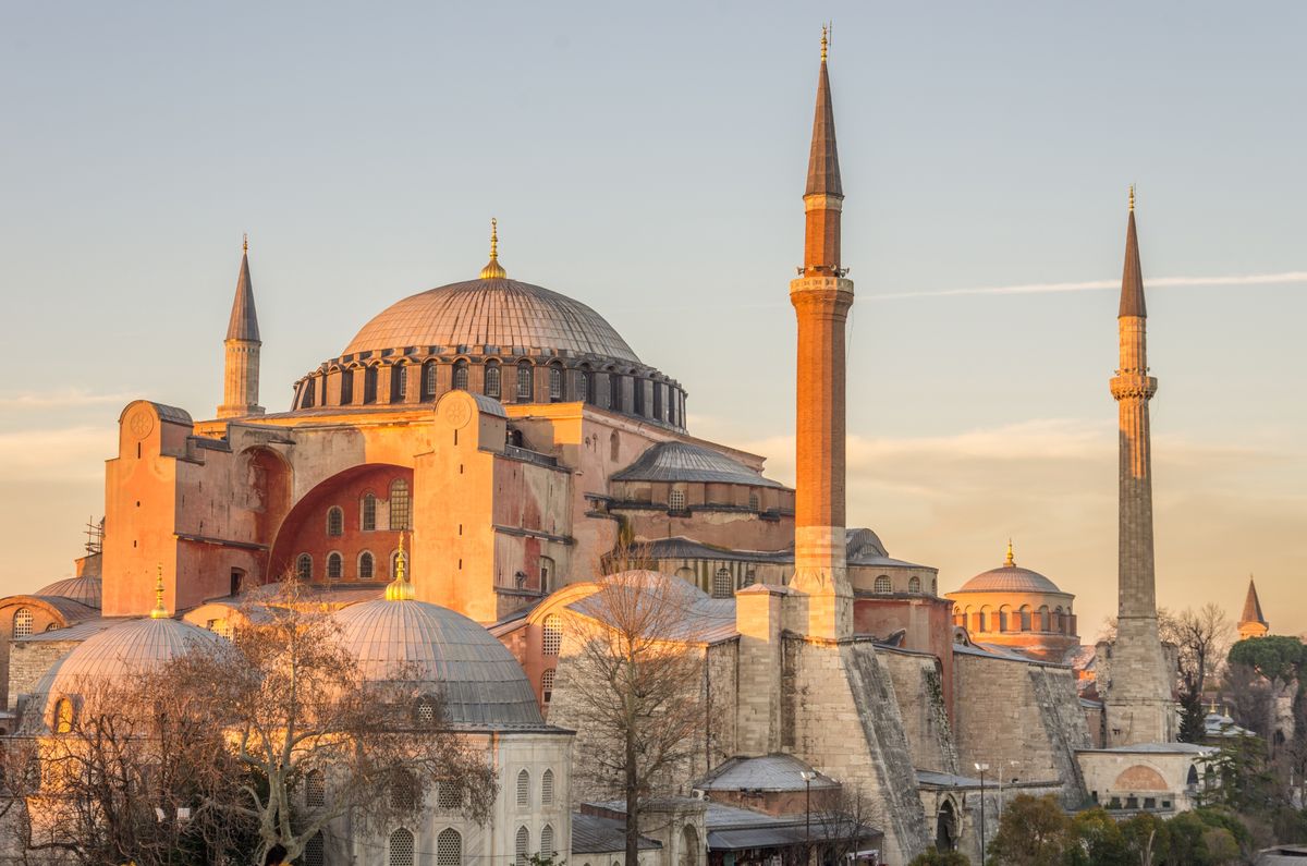 Hagia Sophia to meczet w Stambule uznawany za najważniejsze dzieło architektury bizantyjskiej