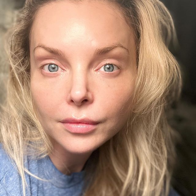 Izabella Miko