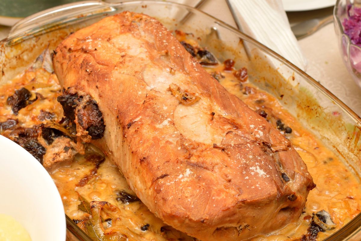 Pieczeń, która zachwyca smakiem. Ten przepis śląskie gospodynie przekazują z pokolenia na pokolenie