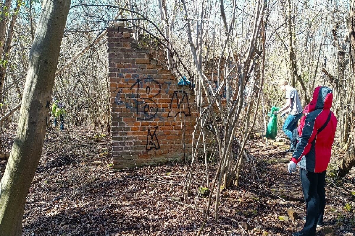 Akcja sprzątania na Sławinie