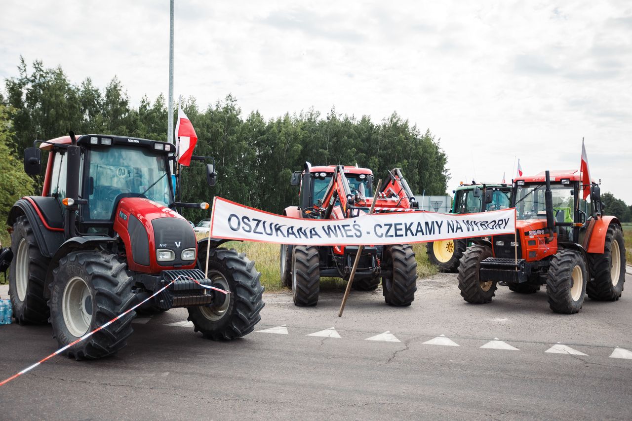 W Ząbkowicach Śląskich rozpoczął się protest rolników [zdjęcia z czerwcowego prostu rolników na przejściu granicznym w Dorohusku]