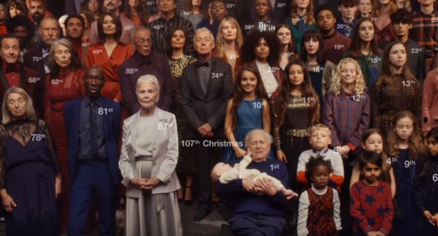 Pokoleniowe kolędowanie w świątecznej kampanii Zalando