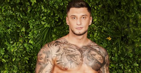 Burza wokół Jay'a z "Love Island". Sprawa trafiła na policję