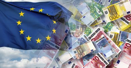 Gwałtowny spadek kursu euro. Powodem niepokojące doniesienia