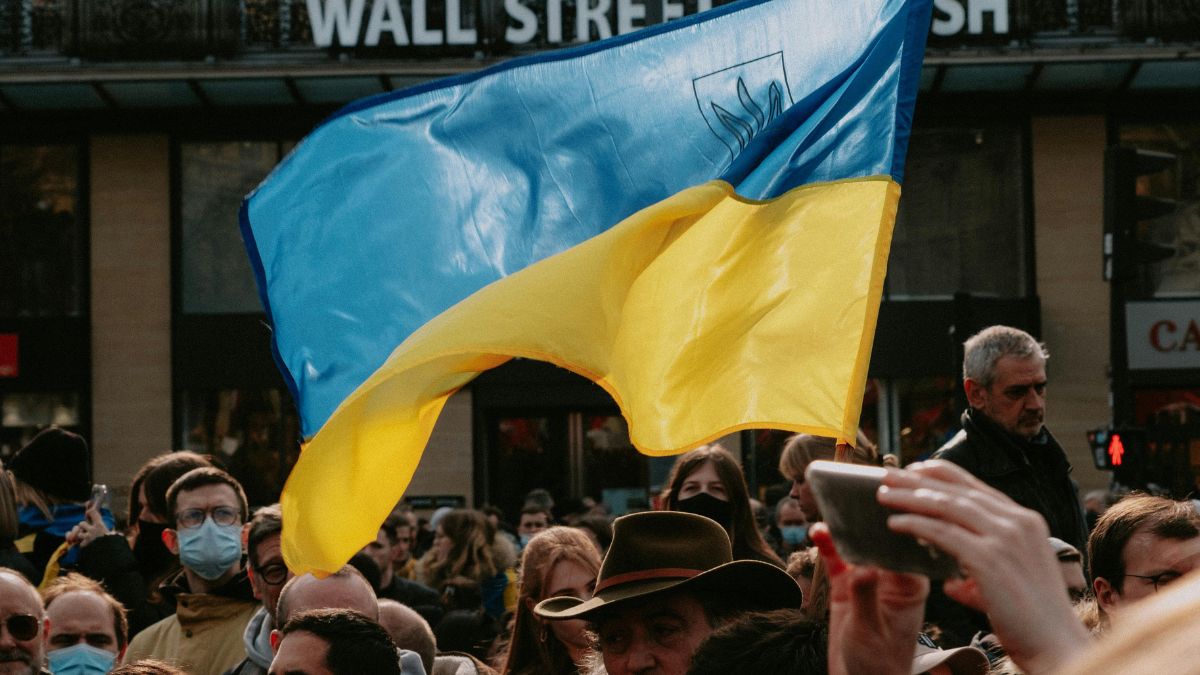 Ukraińcy głosowali za lub przeciw oddania terytorium Rosji