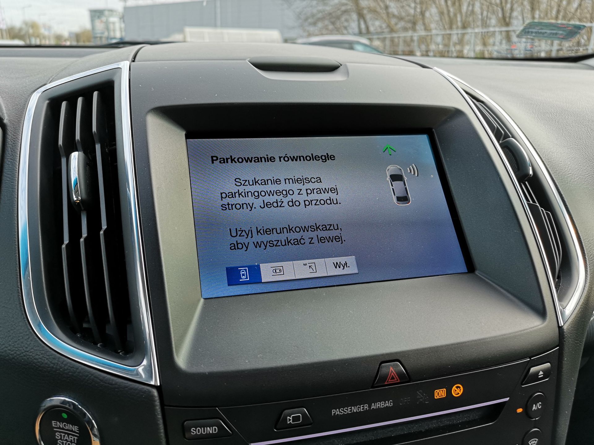 Ford Edge: audio B&O PLAY, wspomaganie parkowania i system Ford SYNC 3 10