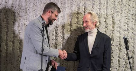 Fotorelacja z uroczystego otwarcia jubileuszowej wystawy: Mariusz Drzewiński „Wszędzie widzę obrazy”