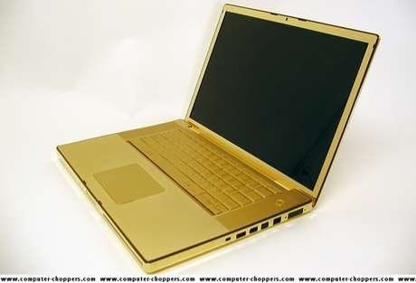 Złoty MacBook Pro
