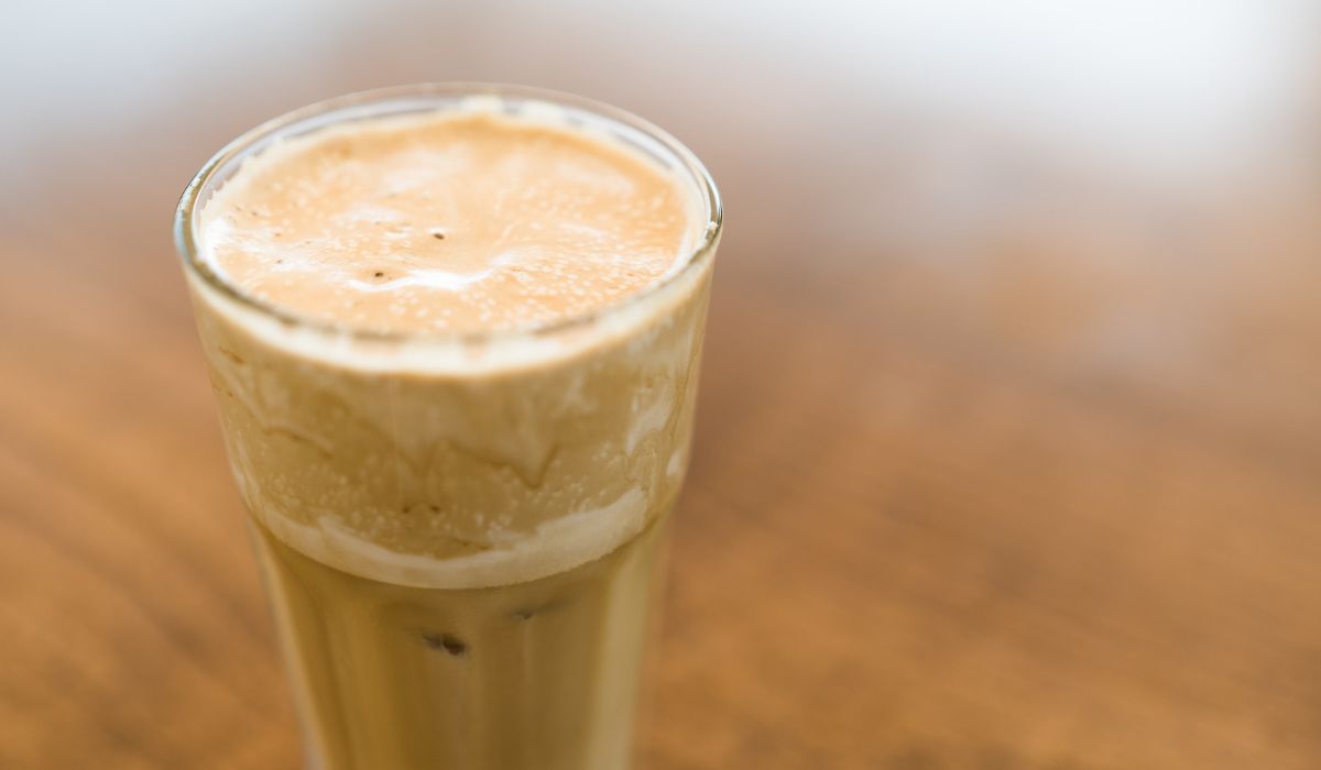 Iced frappe coffee has a characteristic foam.