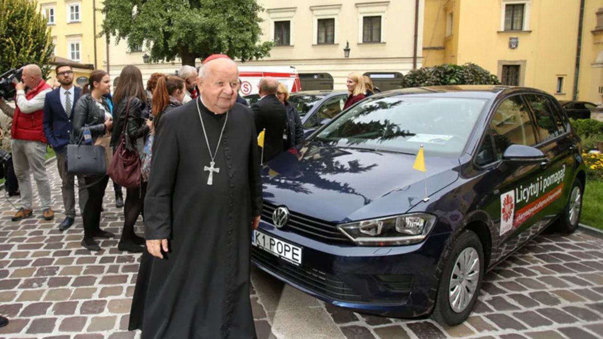 Tak mieszka Kardynał Dziwisz. Przepych to mało powiedziane