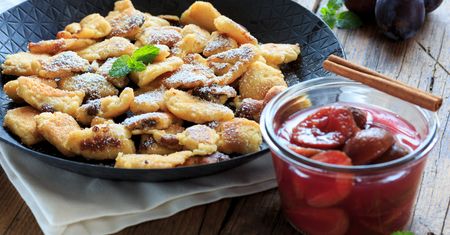Najlepsze jesienne śniadanie. Omlet cesarski z tymi owocami smakuje wybornie
