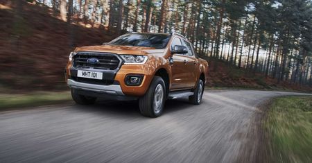 Odświeżony Ford Ranger. Pod maską nowe diesle i 10-biegowy automat
