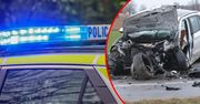Straciła panowanie na prostej drodze. BMW roztrzaskało się na kawałki