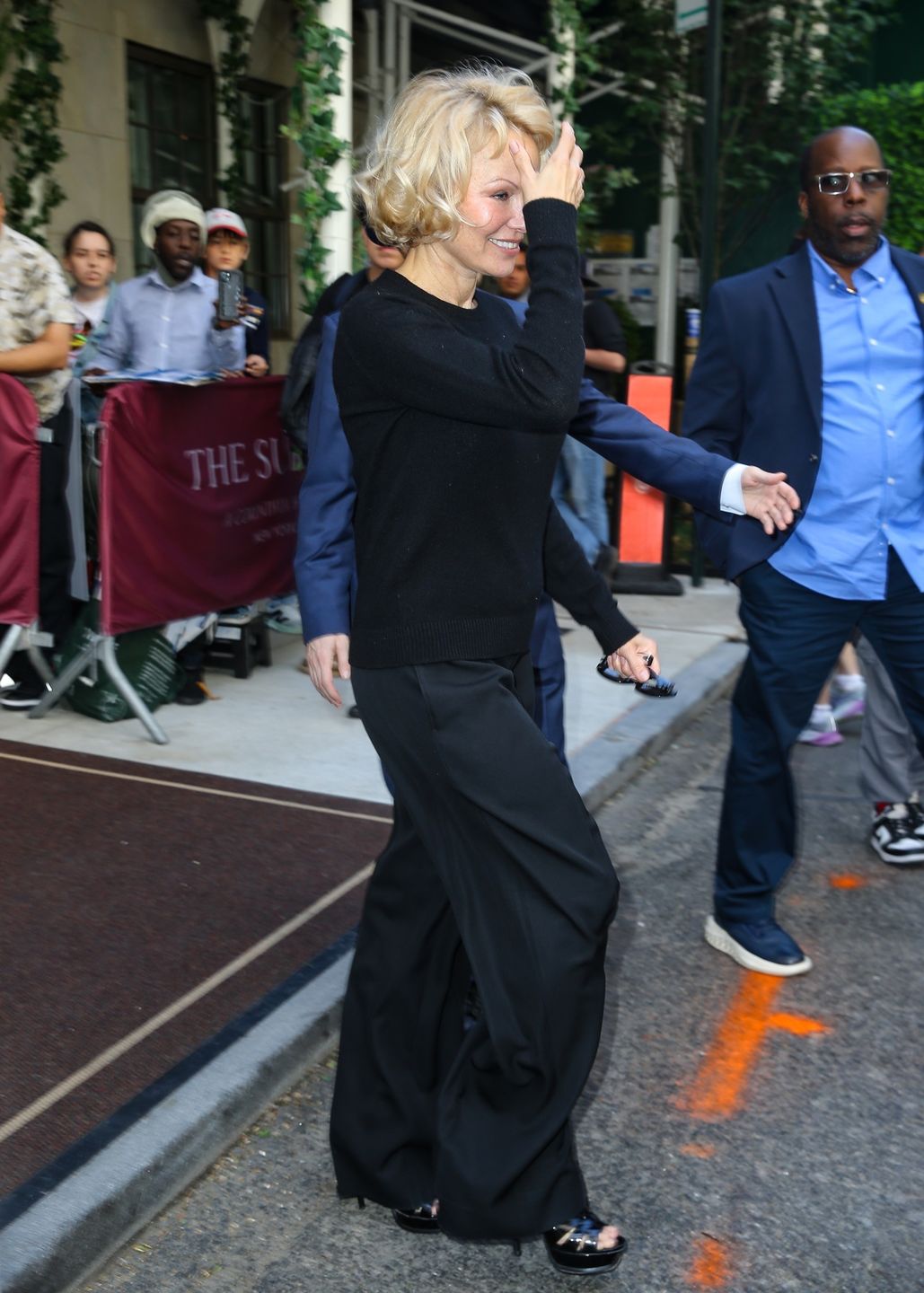 Pamela Anderson w krótkich włosach 