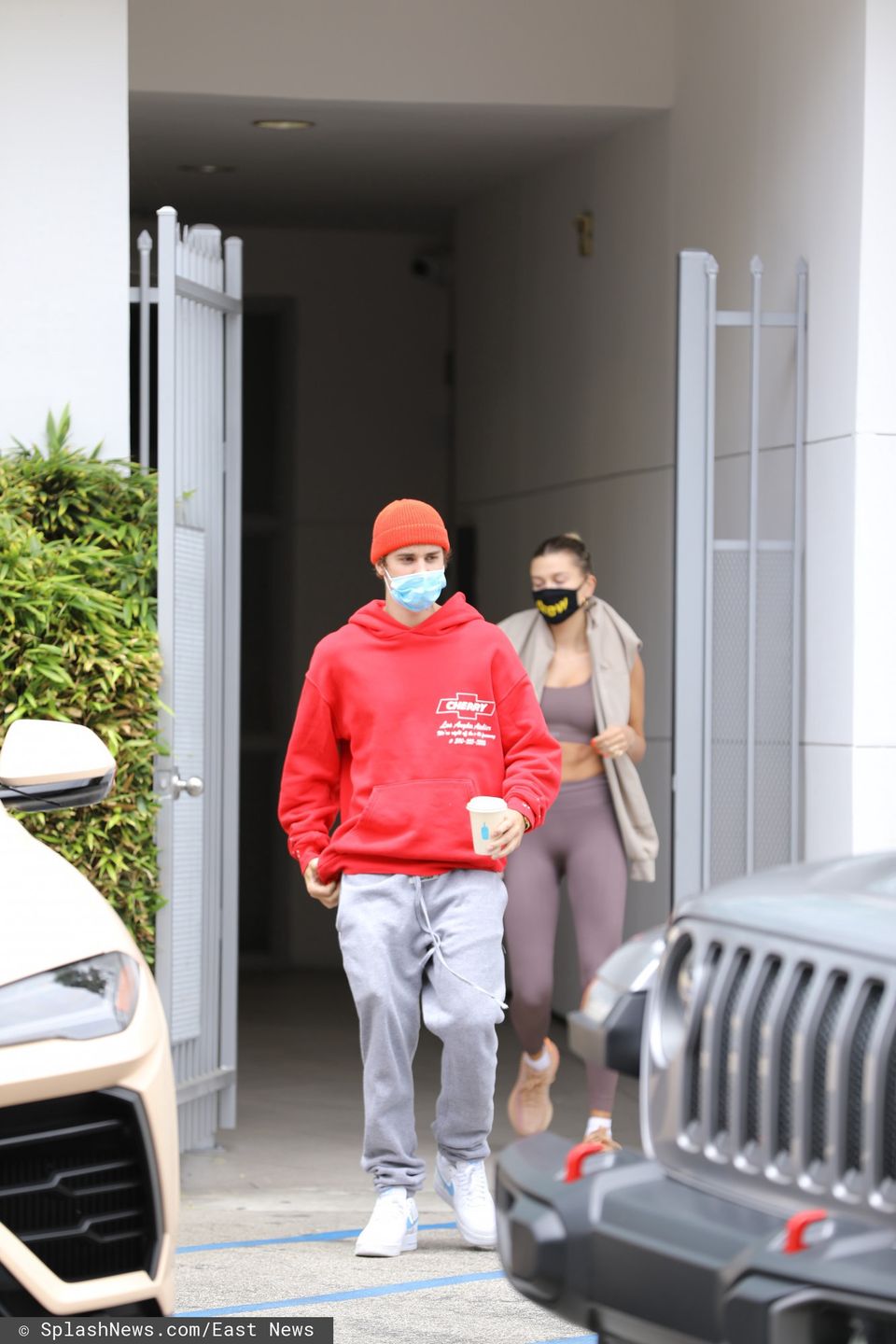 Justin Bieber i Hailey Bieber zastawiają miejsce dla niepełnosrpawnych