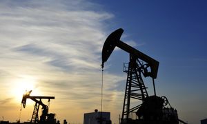 Przerwa w zwiększaniu wydobycia ropy. Reuters: jest porozumienie państw OPEC+