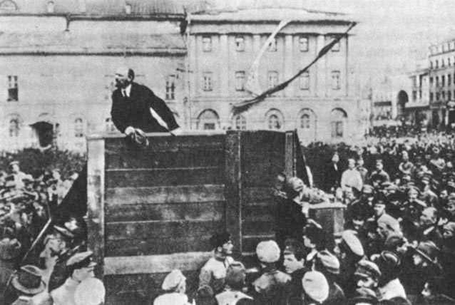 Lenin i brak Trockiego, 1920 (retusz: 1927)
