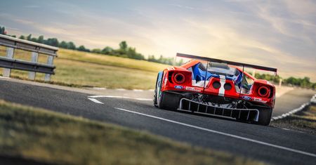 Nowe zdjęcia niesamowitego Forda GT