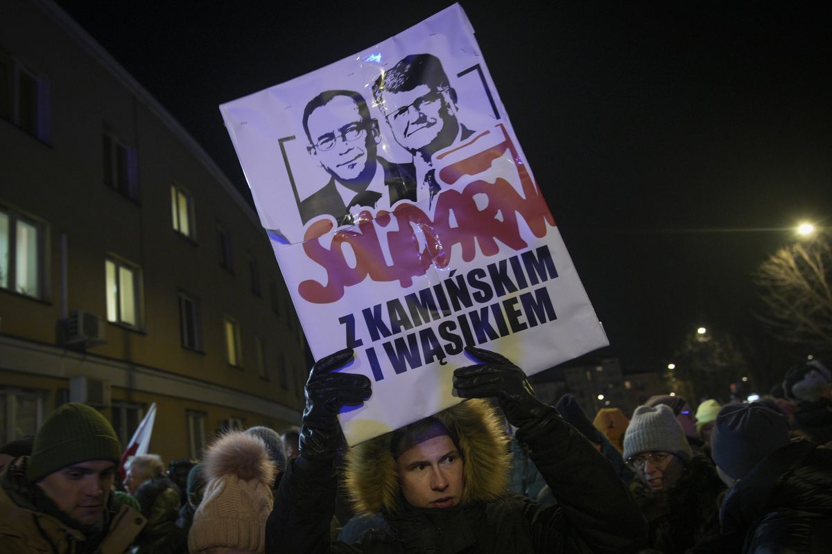 maciej wąsik, mariusz kamiński, protest Nagły apel żon Wąsika i Kamińskiego. Jutro po proteście