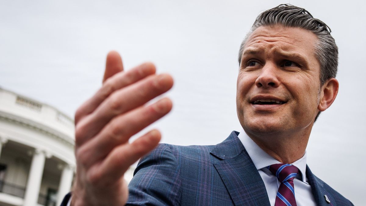 Sekretarz obrony Pete Hegseth. Wyciekły jego zapowiedzi ws. atak