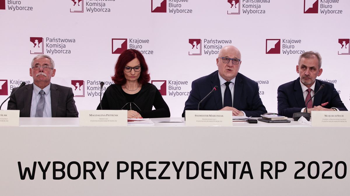 Nad przebiegiem wyborów czuwa Państwowa Komisja Wyborcza.