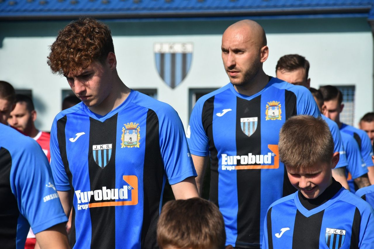 Oficjalnie: JKS Jarosław pożegnał dwunastu zawodników