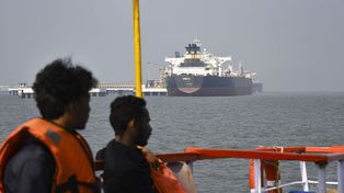 Trzy tankowce wpłynęły do cieśniny Ormuz. Spróbowały prześlizgnąć się nową trasą