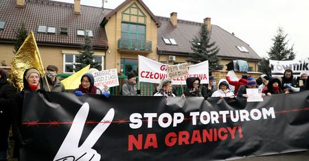 Autokary z demonstrantami pojadą na granicę. "Okażemy niezgodę na okrucieństwo i tortury"