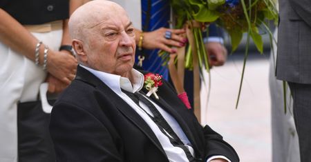 Emerytura NIE WYSTARCZA Bohdanowi Łazuce. Artysta cały czas musi pracować