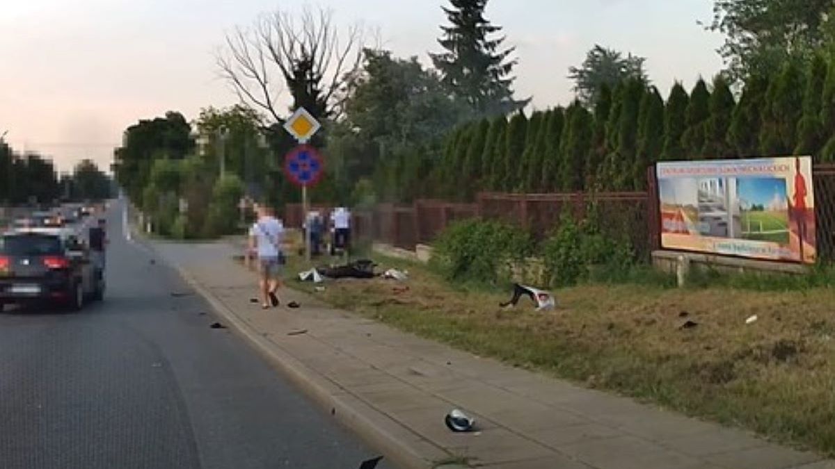 Wypadek motocyklisty w Miejscu Piastowym. Przerażające nagranie 