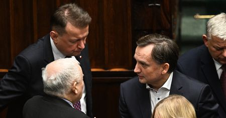 Rosnące wpływy Ziobry? Kaczyński się zabezpiecza