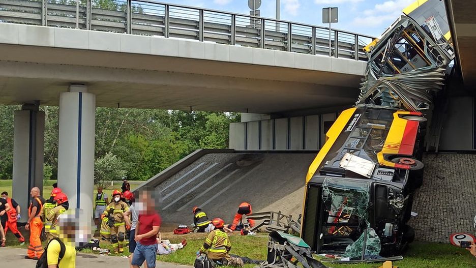 Warszawa. Kierowca autobusu z wypadku na S8 złożył zażalenie na areszt