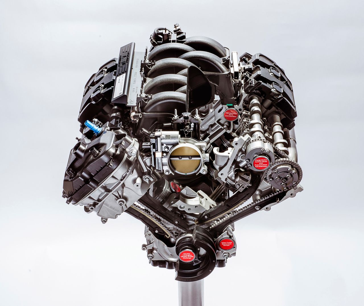 5,2-litrowy wolnossący silnik V8 Forda montowany w Shelby GT350 i GT350R. Jest to najmocniejsza jednostka wolnossąca w historii tego producenta - rozwija 533 KM bez doładowania