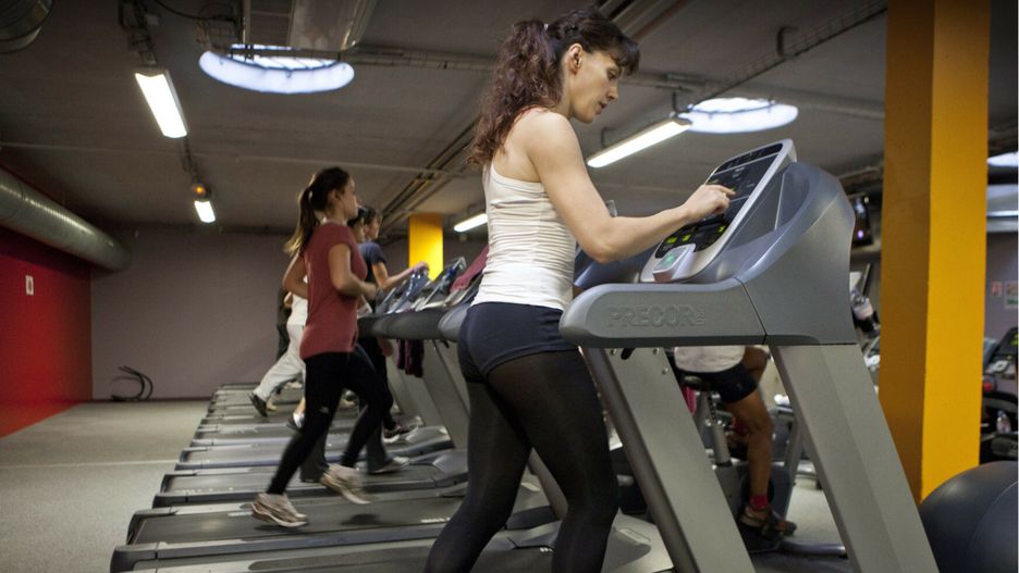 W styczniu siłownie i kluby fitness przezywają oblężenie