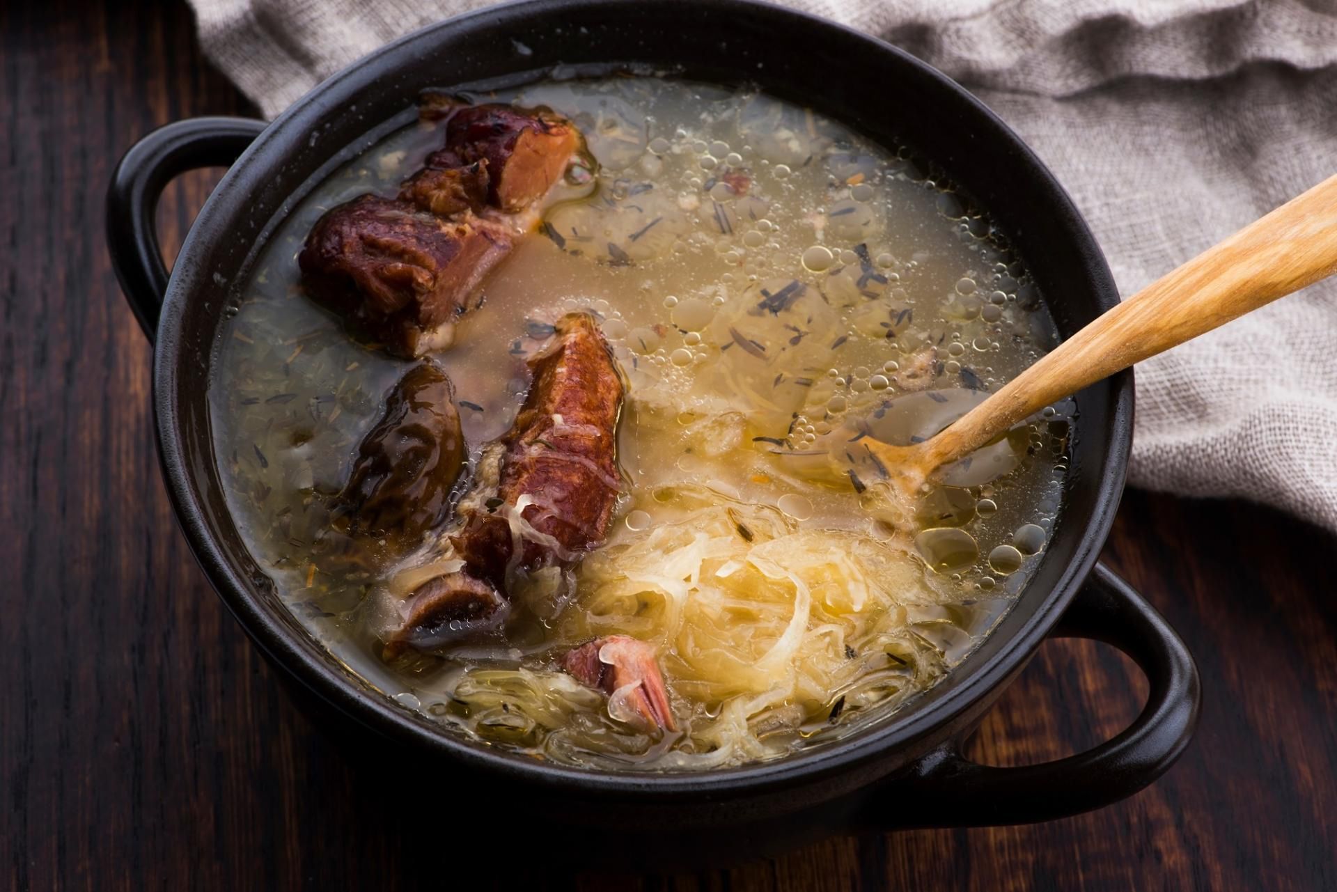  Kapuśniak wspiera rozwój naturalnej mikroflory jelitowej, poprawia trawienie i wzmacnia odporność